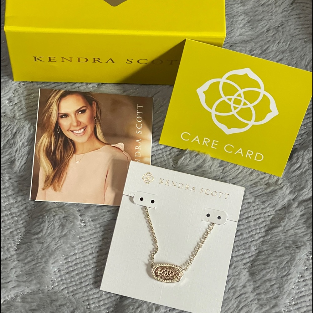 Kendra Scott Elsa gold filagree NWT